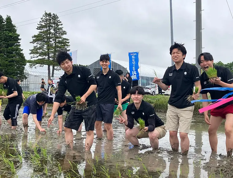 【ネッツトヨタ札幌 米米club】